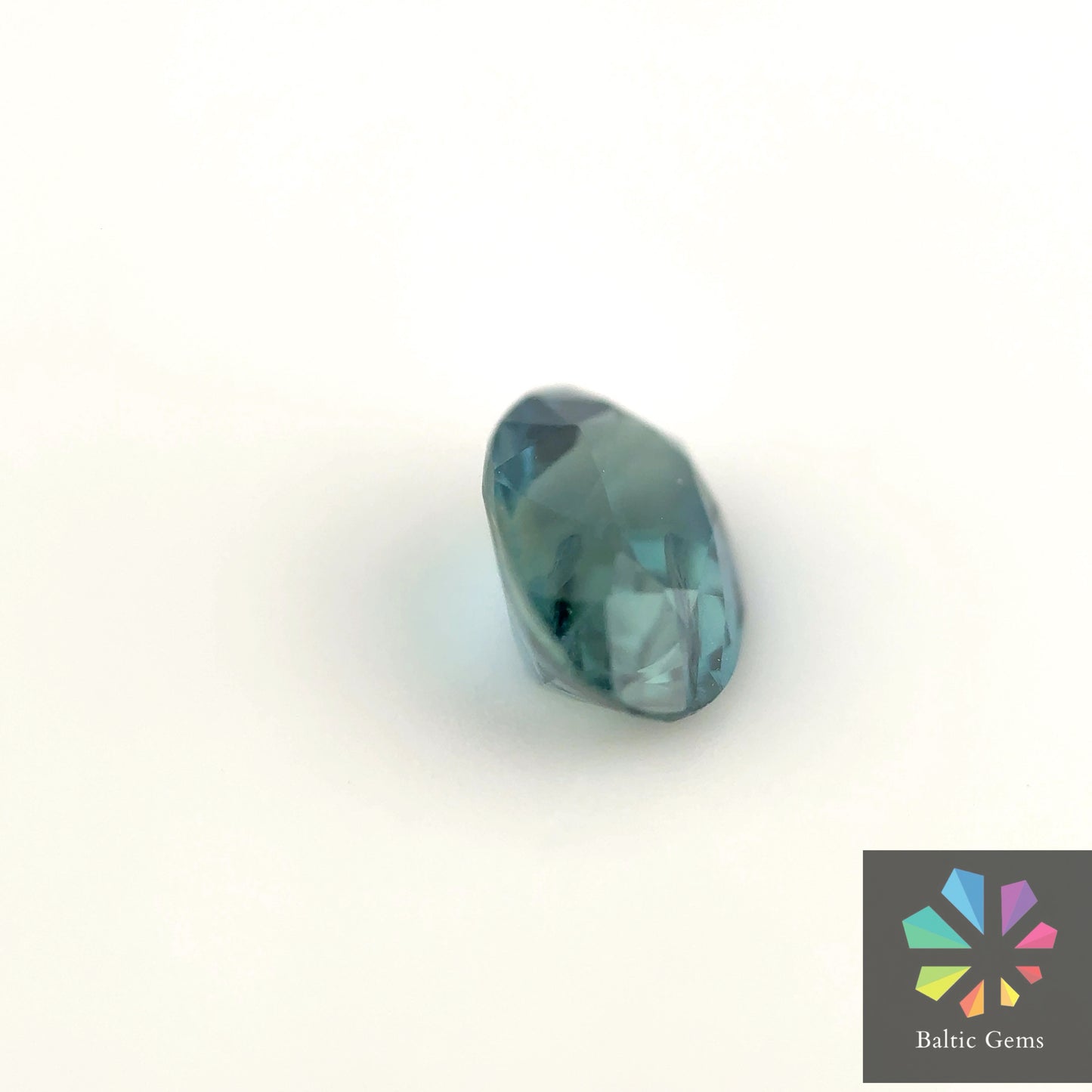 Teal Sapphire 1.0 ct