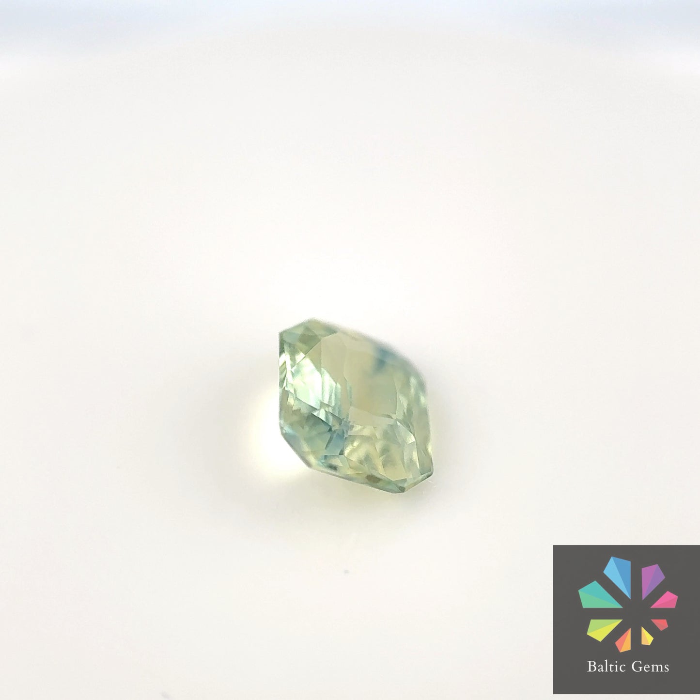 Green Sapphire 1.28 ct