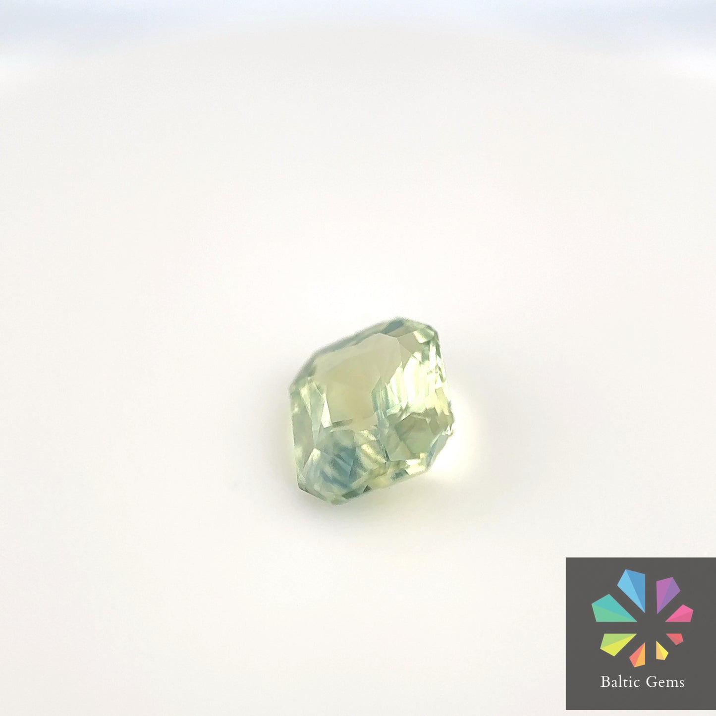 Green Sapphire 1.28 ct