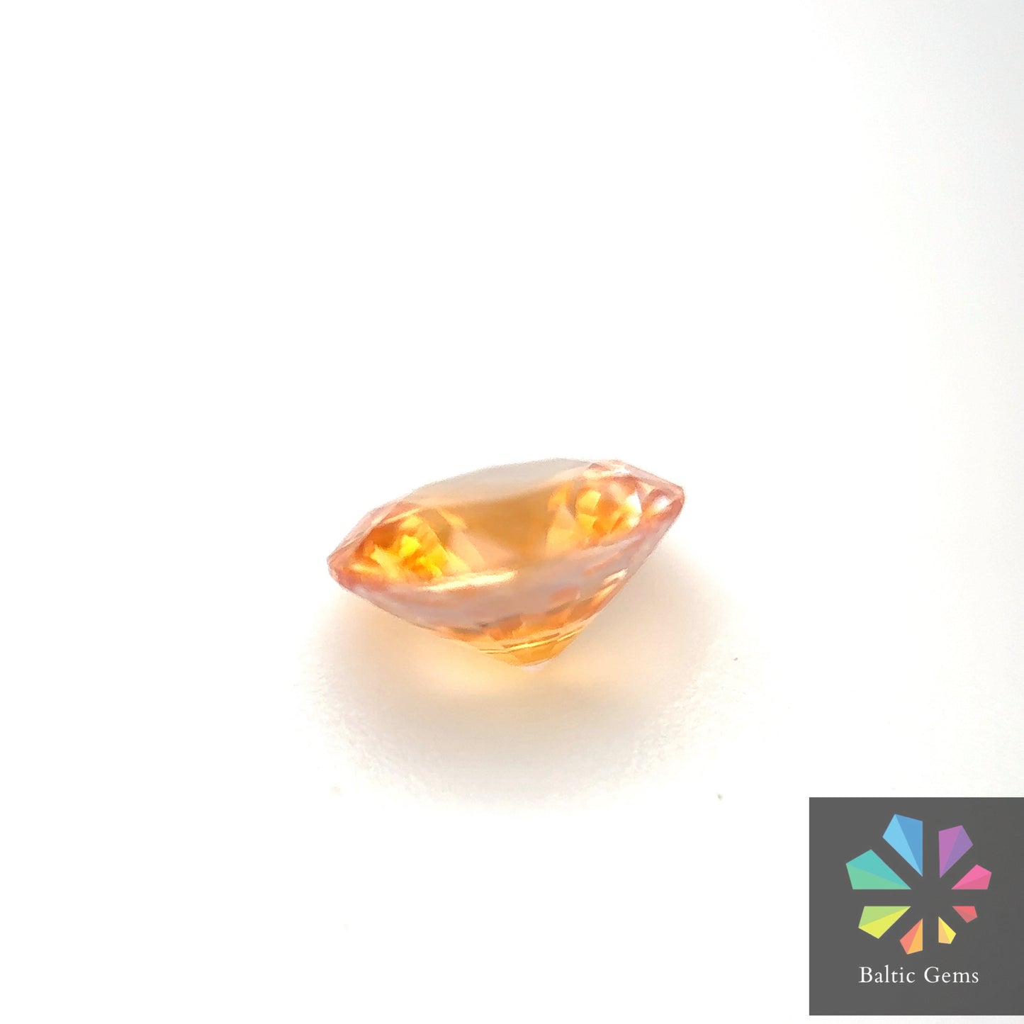 Orange Sapphire 0.90 ct