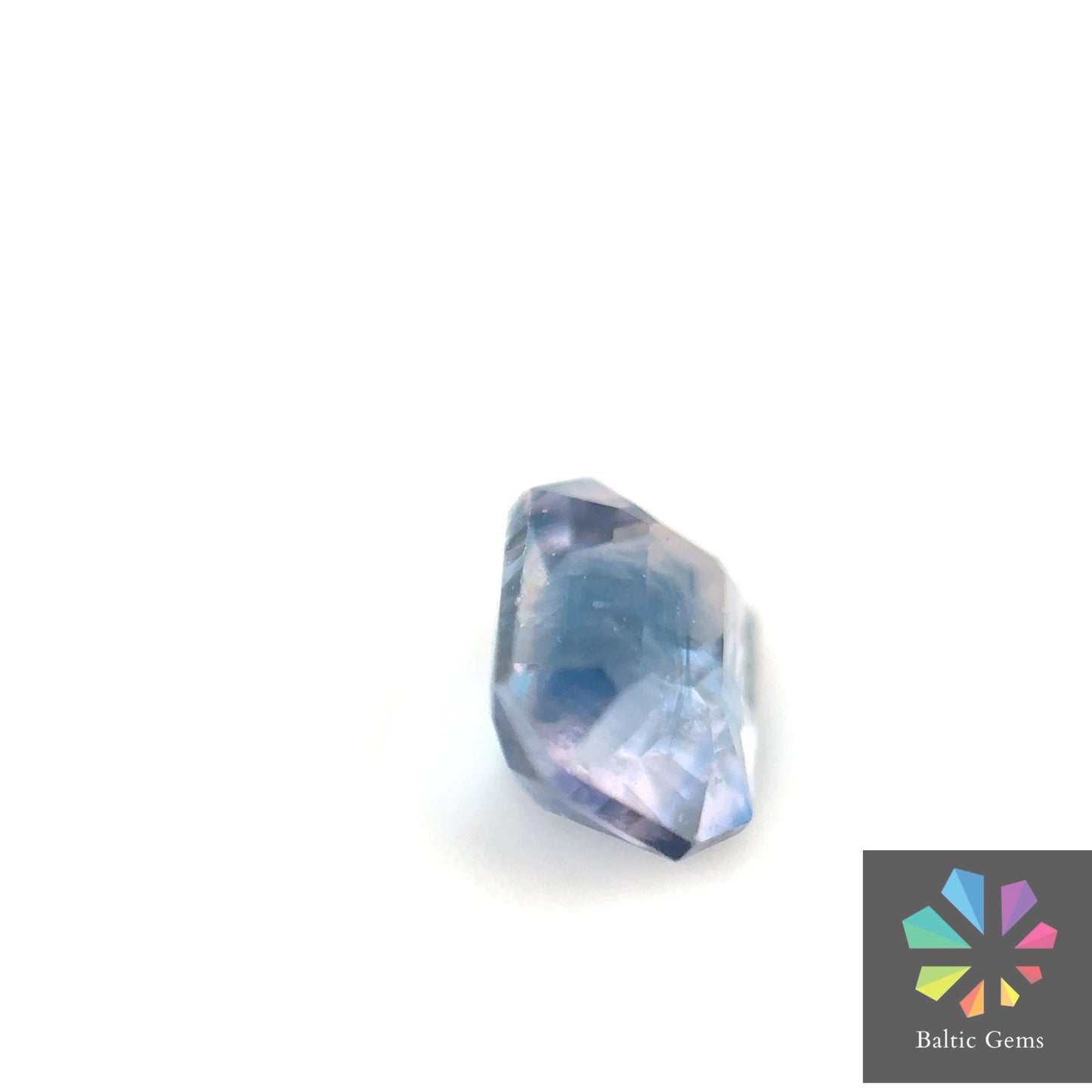 Bi colour Sapphire 1.0 ct