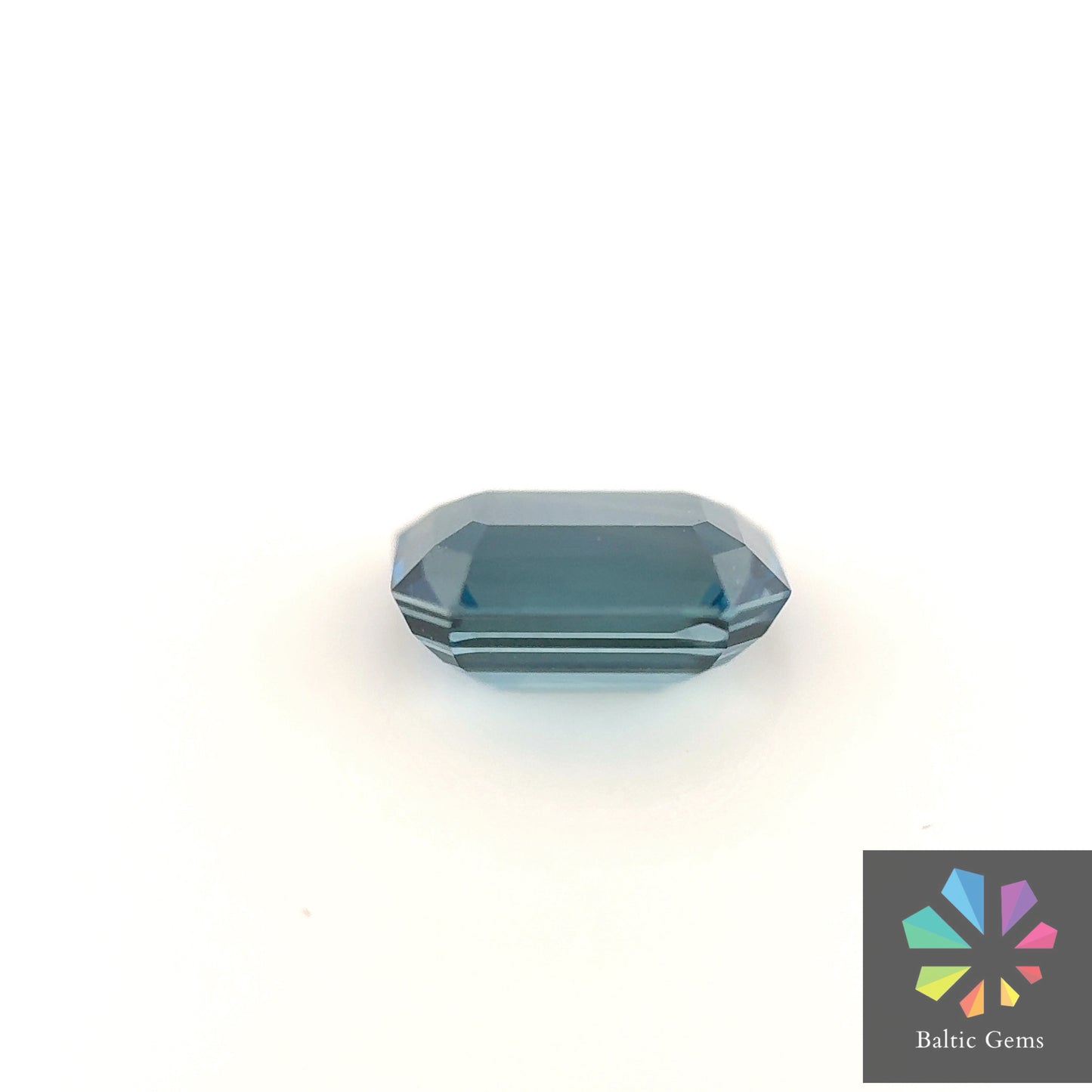 Teal Sapphire 1.04 ct
