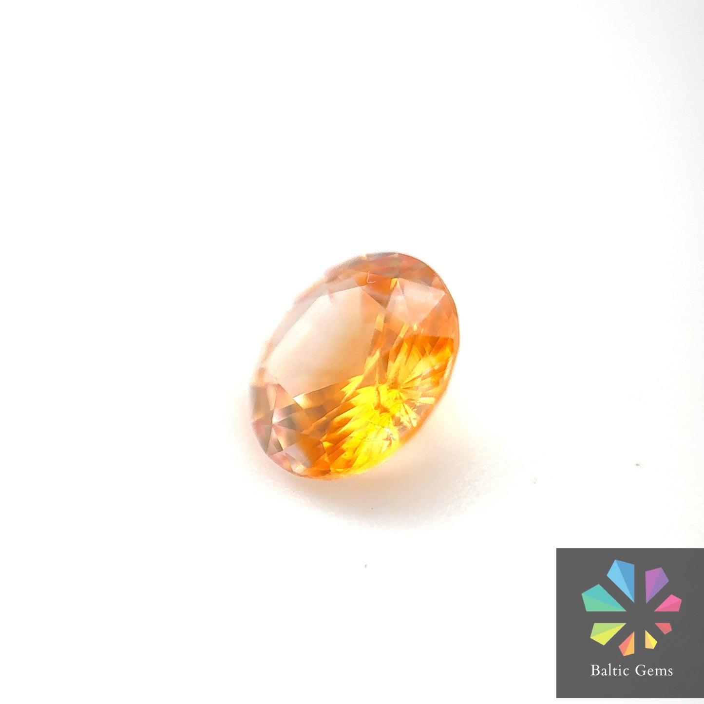 Orange Sapphire 0.90 ct